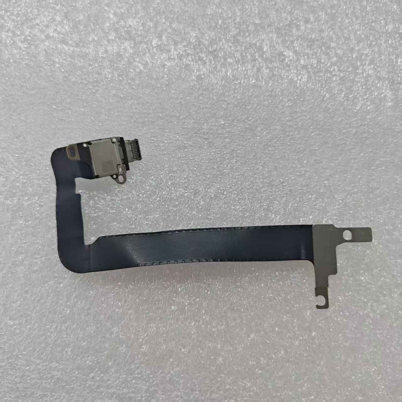 Original USB-C Charging Port F - مراجعة Charging Port Flex وسعره